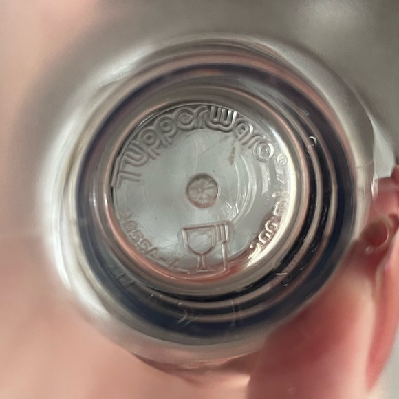 Tupperware Navy Striped Parfait Cups - Set of 4. - Picture 3 of 6